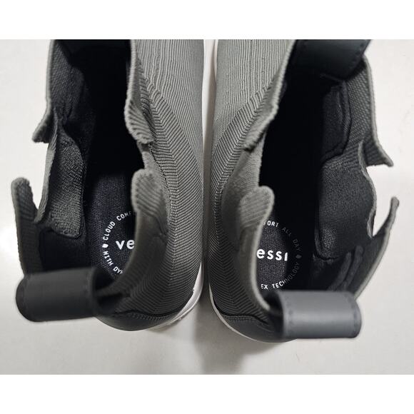 Vessi Weekend Chelsea Boots Gray Waterproof Slip On Women’s 9 Cloud Comfort